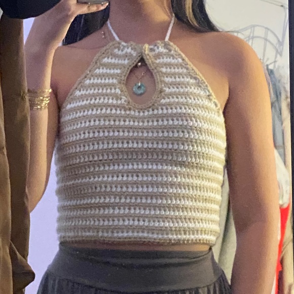 Crochet Keyhole Halter Top - Picture 1 of 4